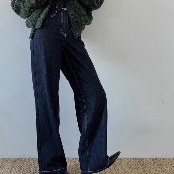 Chic high rise jeans